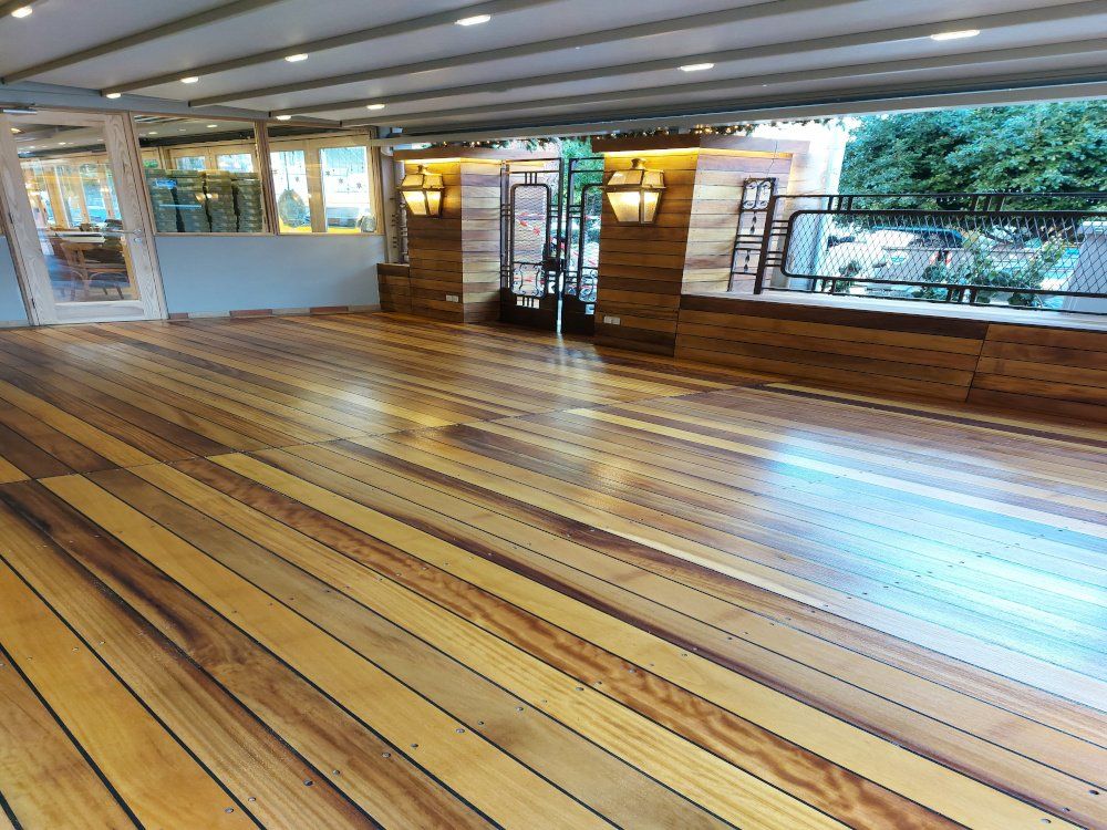 Βερνίκωμα - Χρωματισμός Ντεκ