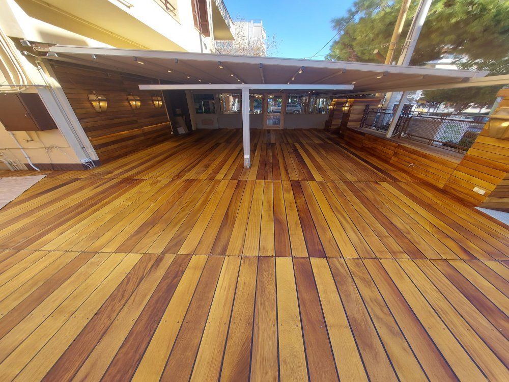 Βερνίκωμα - Χρωματισμός Ντεκ