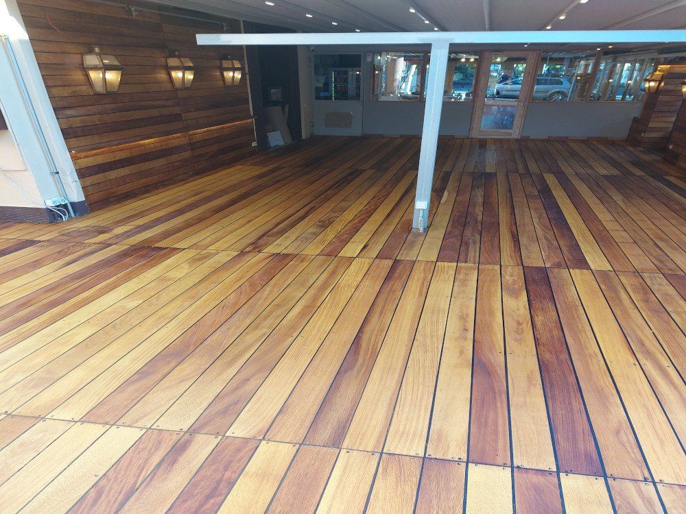 Βερνίκωμα - Χρωματισμός Ντεκ